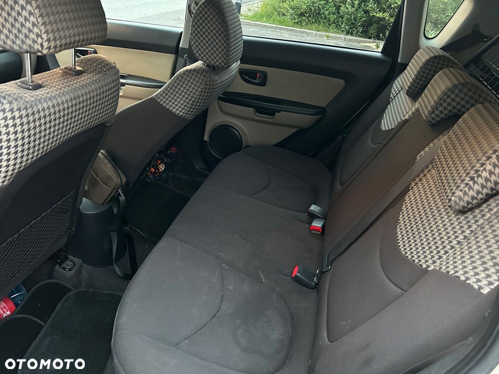 Kia Soul 1.6 CRDI M - 11