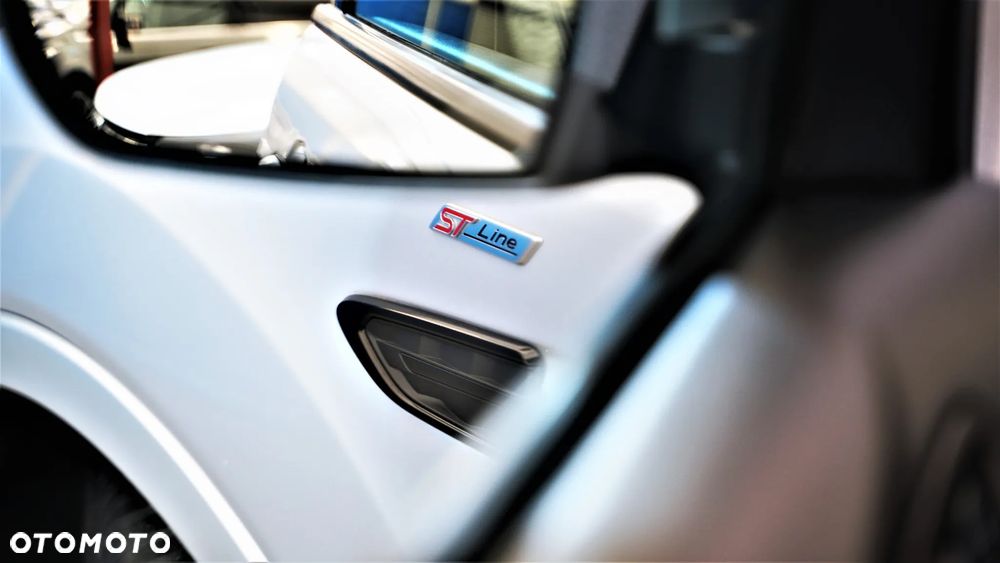 Ford Kuga 2.0 TDCi AWD ST-Line - 23