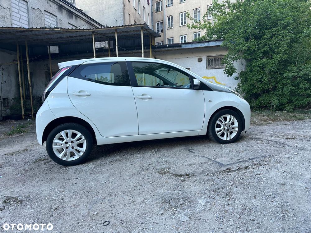 Toyota Aygo x-cite - 2