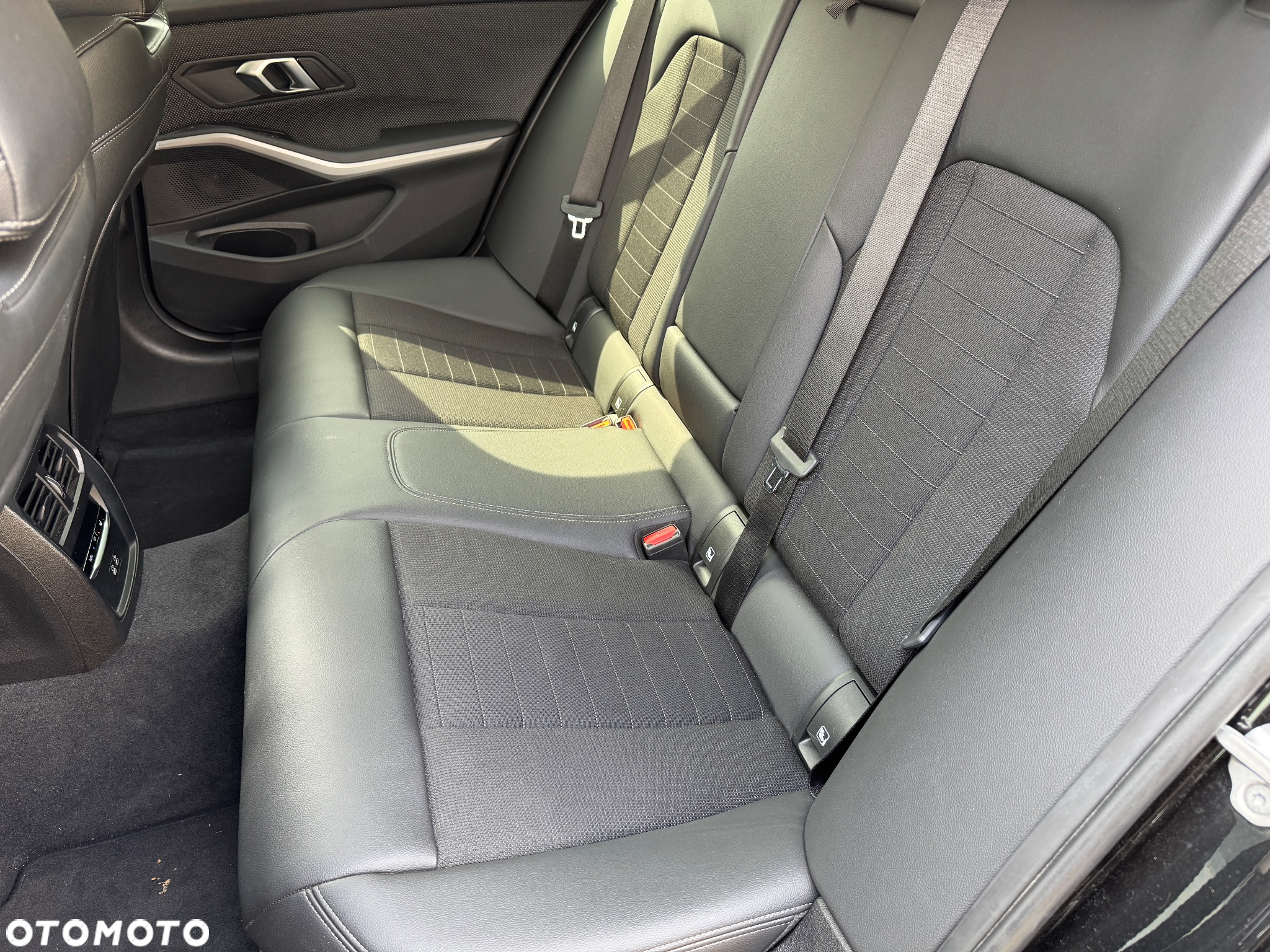BMW Seria 3 318d - 12