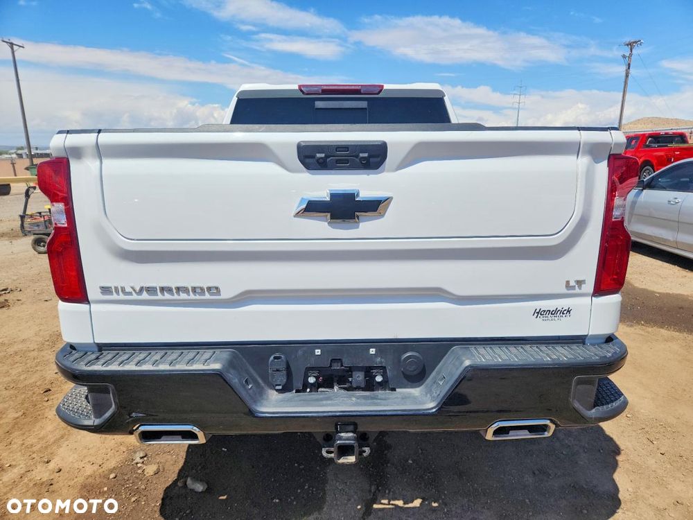Chevrolet Silverado - 7