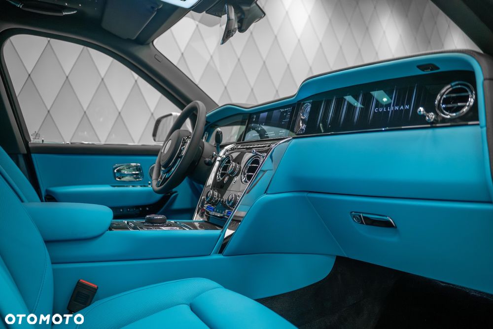 Rolls-Royce Cullinan - 17