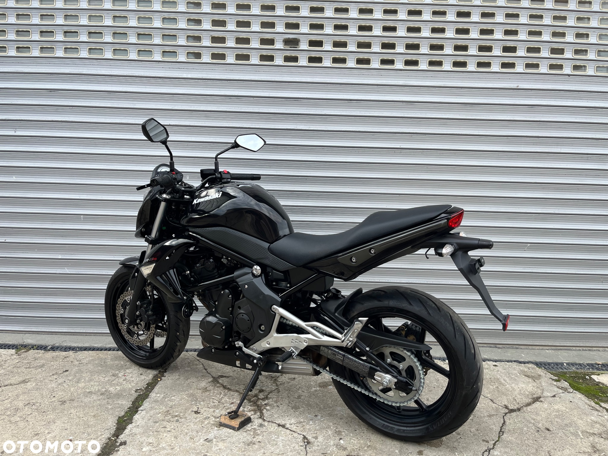Kawasaki ER - 8