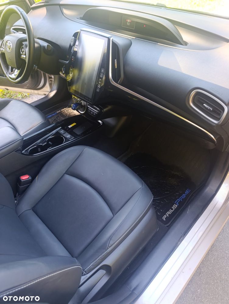 Toyota Prius Hybrid Comfort - 12
