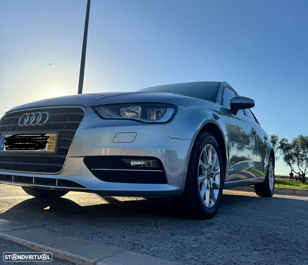 Audi A3 1.6 TDI Attraction - 2