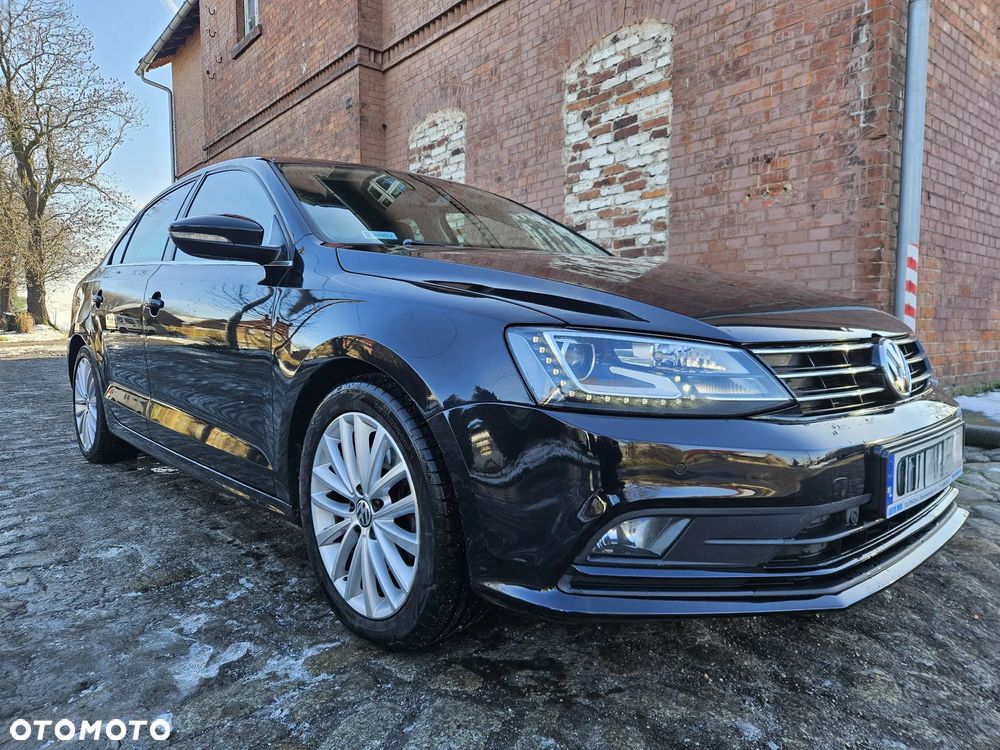 Volkswagen Jetta 1.4 TSI BMT Highline - 1