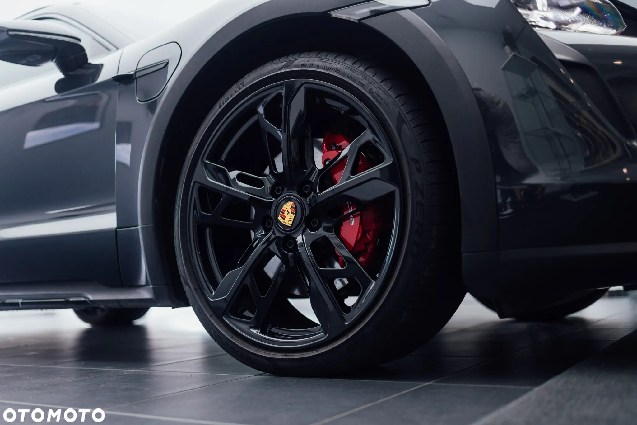 Porsche Taycan 4S Cross Turismo - 18