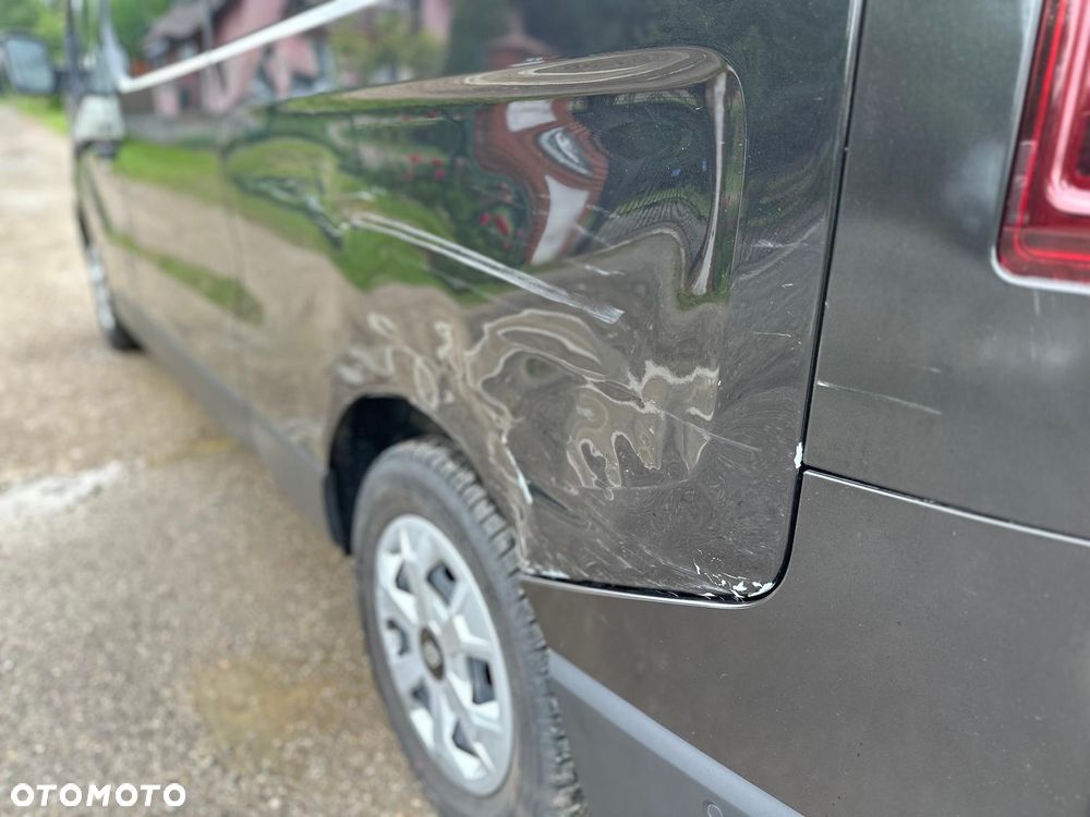 Renault Trafic - 25