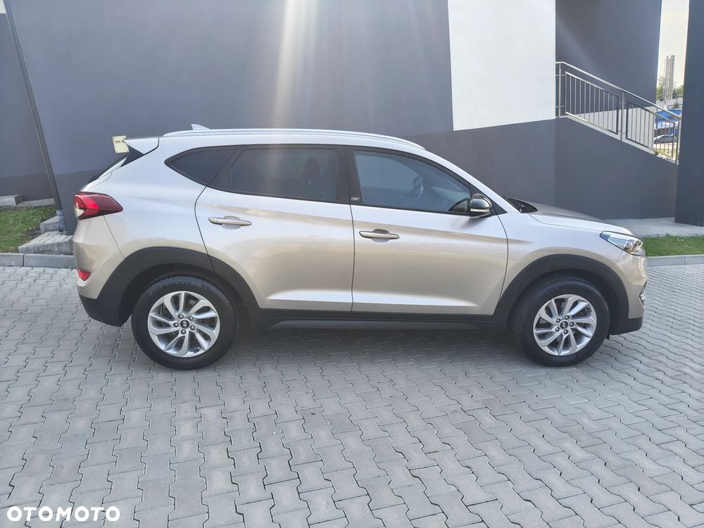 Hyundai Tucson blue 1.6 GDi 2WD Navi - 6