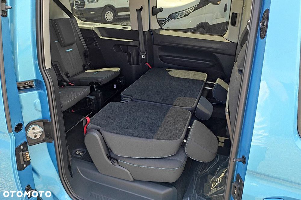 Ford Tourneo Connect - 21