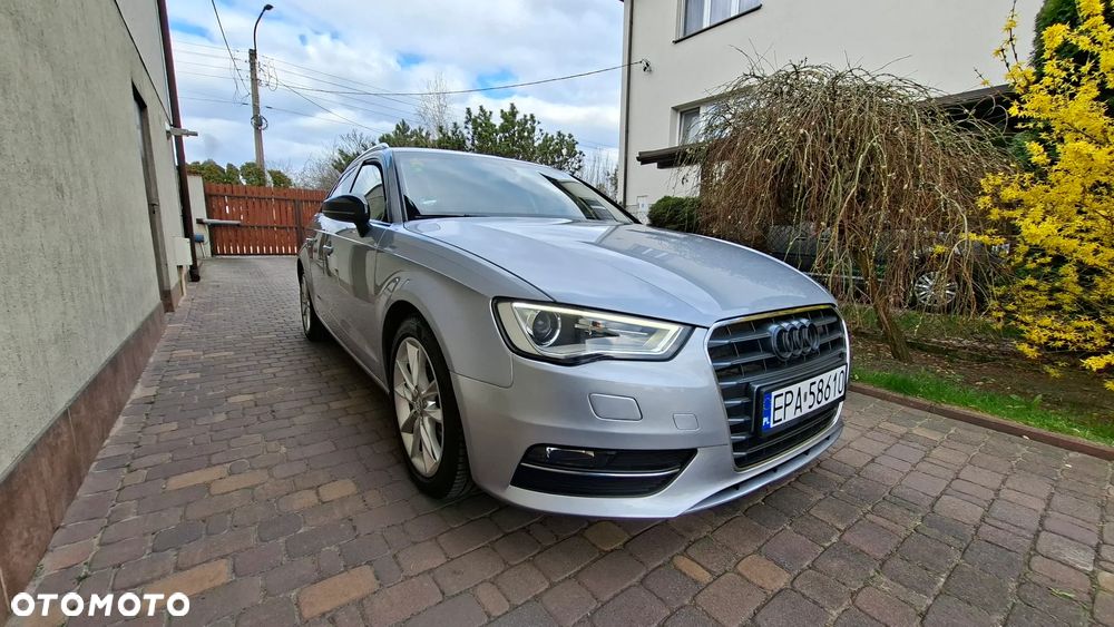 Audi A3 Sportback 2.0 TDI S tronic - 1