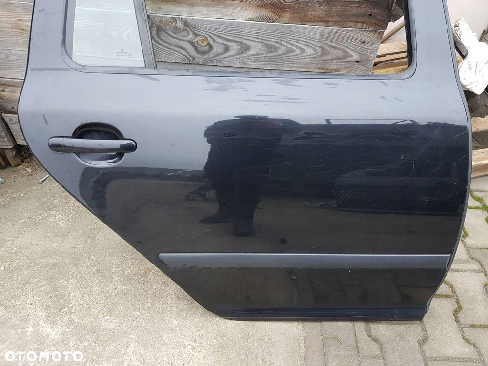 SKODA OCTAVIA 2 II LIFT 08-12r KOMBI DRZWI PRAWE TYŁ TYLNE LF9R - 2