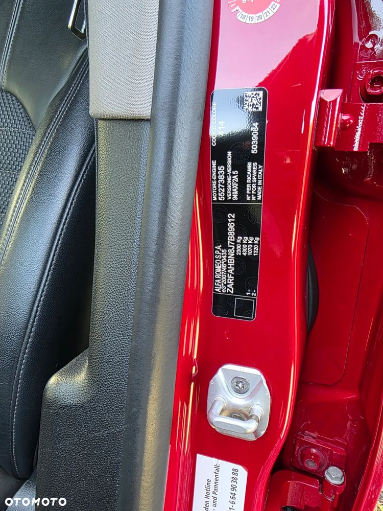 Alfa Romeo Stelvio 2.0 Turbo 16V AT8-Q4 Sprint - 13