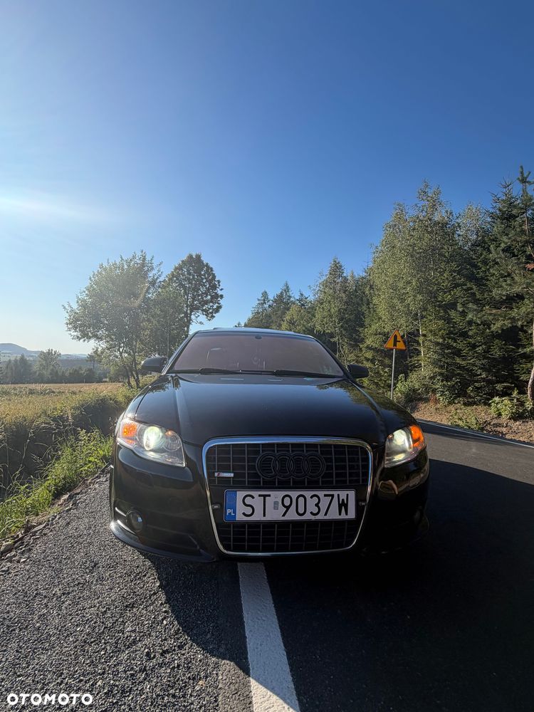 Audi A4 Limousine - 4