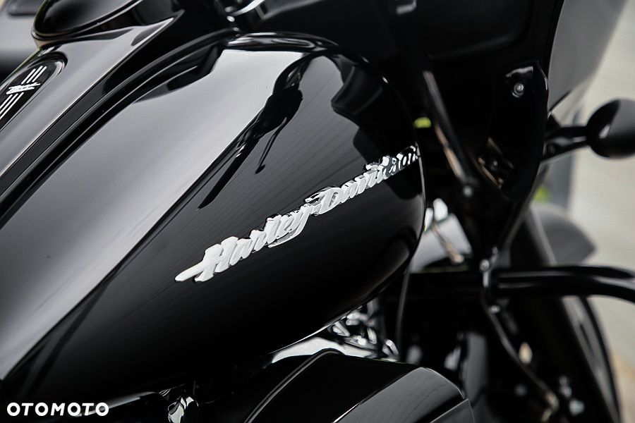 Harley-Davidson Touring Road Glide - 14