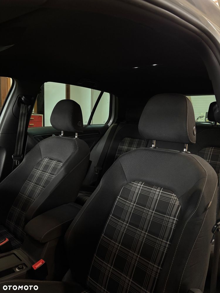 Volkswagen Golf GTD (BlueMotion Technology) - 11