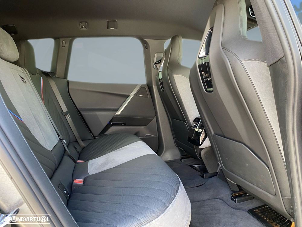 BMW iX xDrive 45 Pack Desportivo Pro - 20