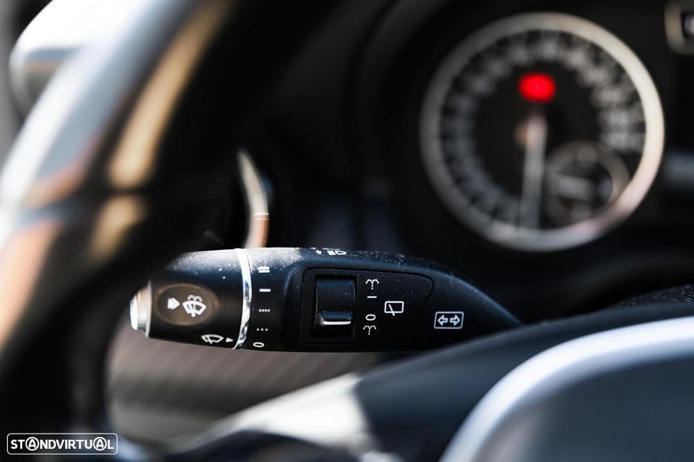 Mercedes-Benz GLA 180 CDI Urban - 22