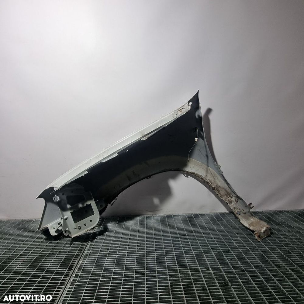 Aripa Dreapta Fata Dacia Duster Facelift 2013 - 2018 4 Usi Blanc Glacier 369 (1384) - 2