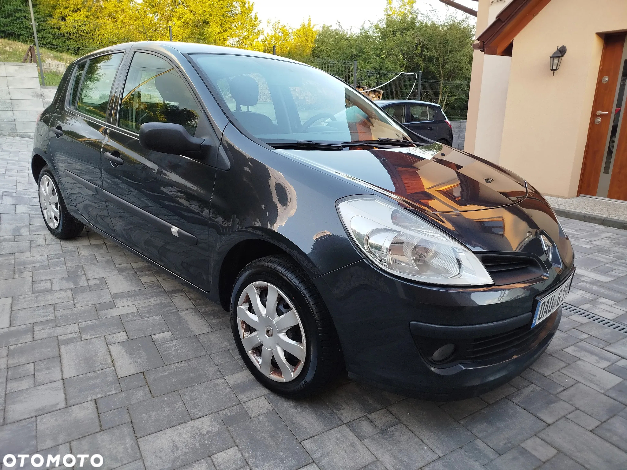 Renault Clio 1.2 16V 75 Dynamique - 2