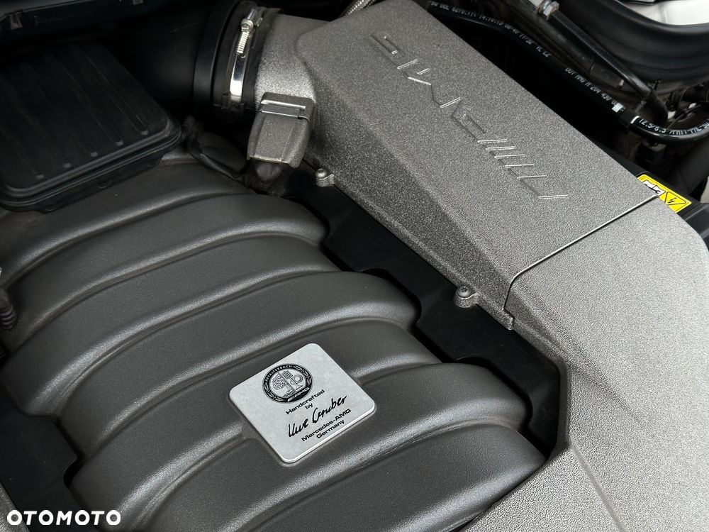 Mercedes-Benz Klasa C 63 AMG - 28