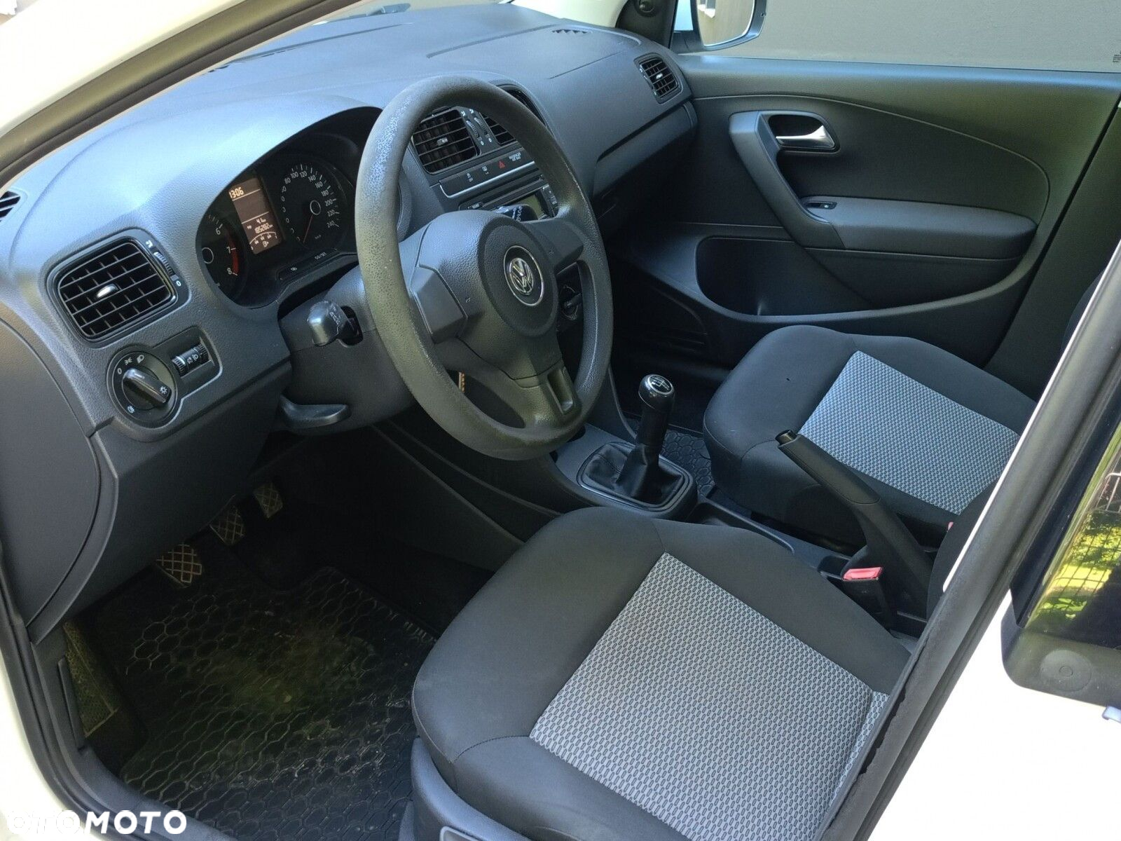 Volkswagen Polo - 7