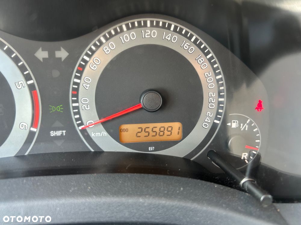 Toyota Auris 2.0 D-4D - 15