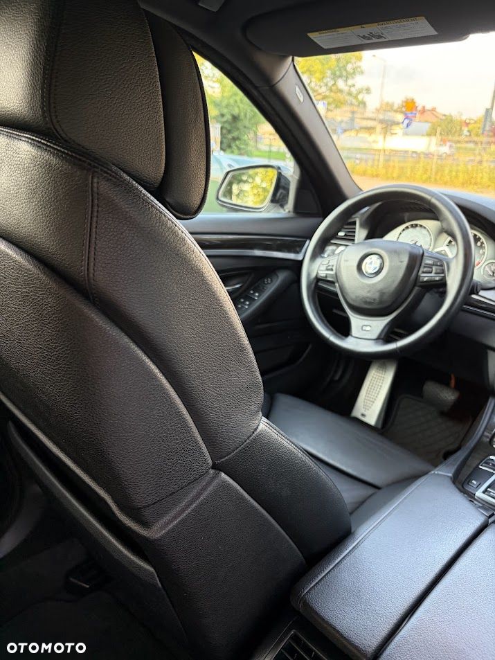 BMW Seria 5 535i - 12
