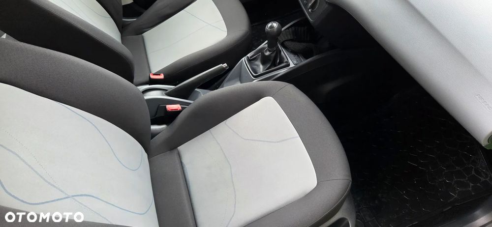 Seat Ibiza 1.4 16V Reference - 30