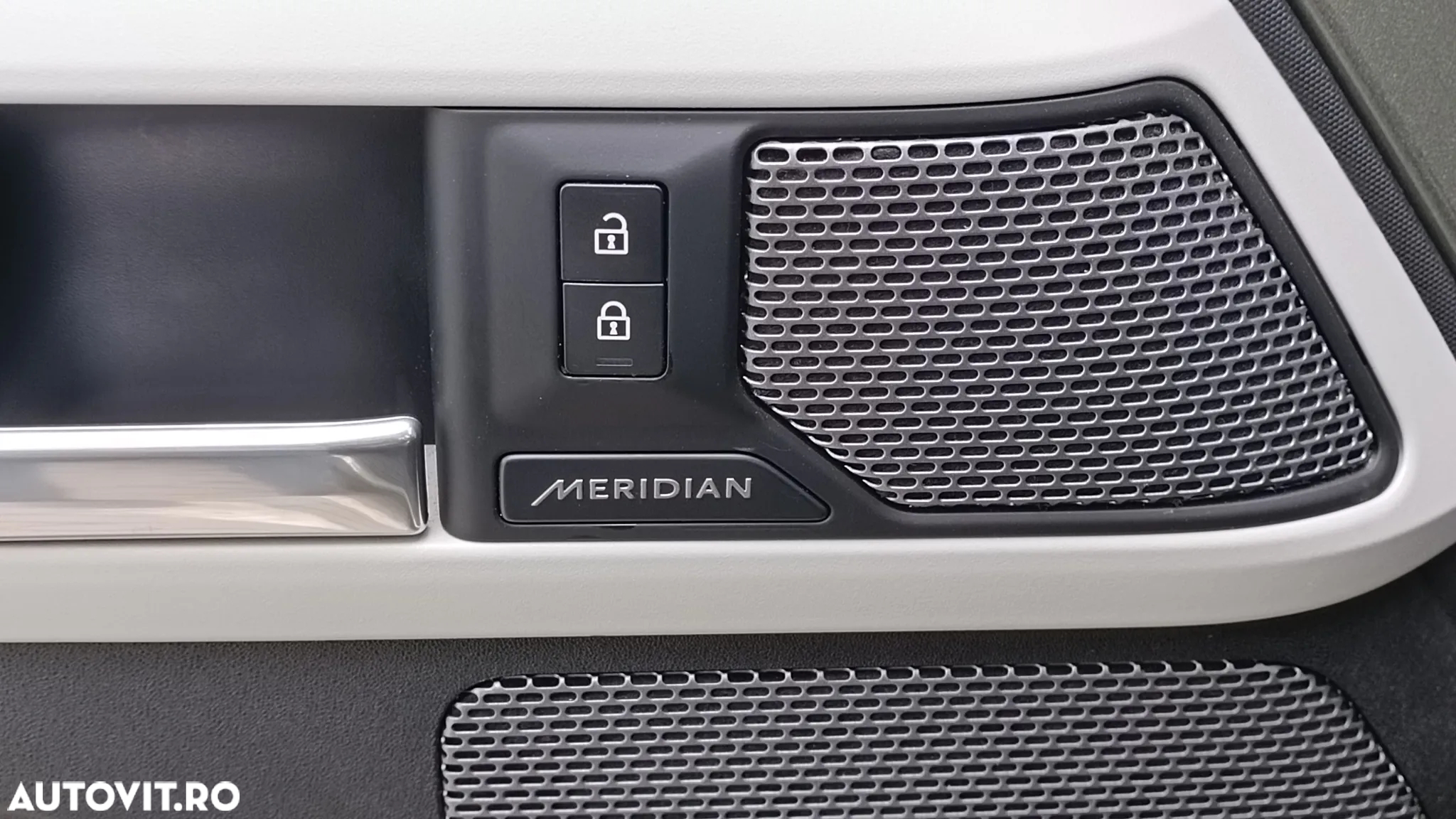 Land Rover Defender 110 3.0D 300 MHEV X-Dynamic HSE - 13