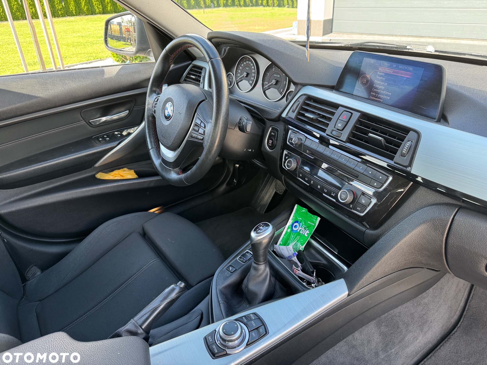 BMW Seria 3 318d Touring Sport Line - 25