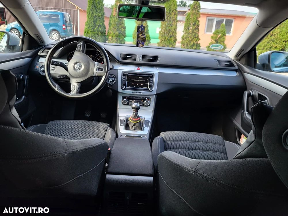 Volkswagen Passat 2.0 Blue TDI SCR Business Edition - 6