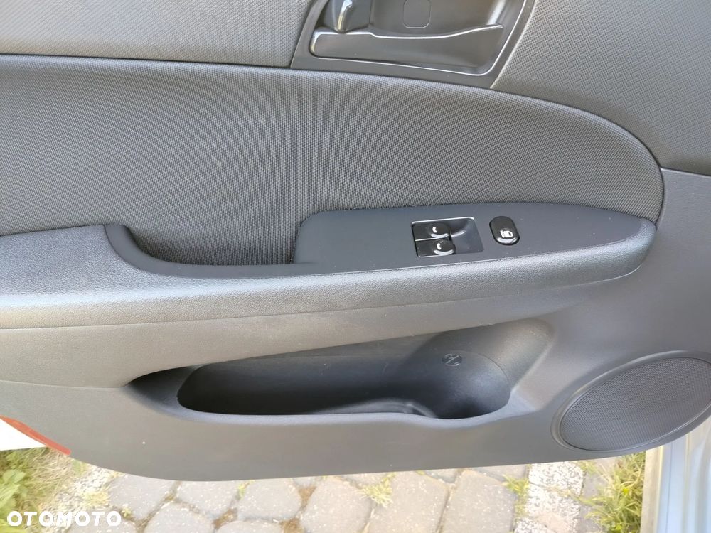 Hyundai i30 i30cw 1.4 blue Classic - 24