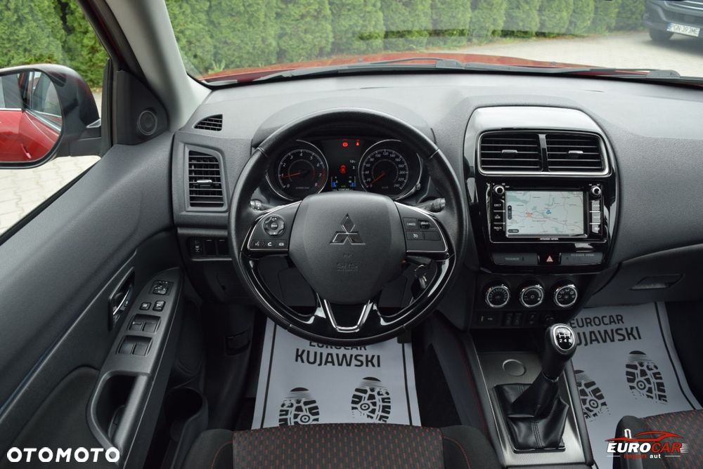 Mitsubishi ASX - 12