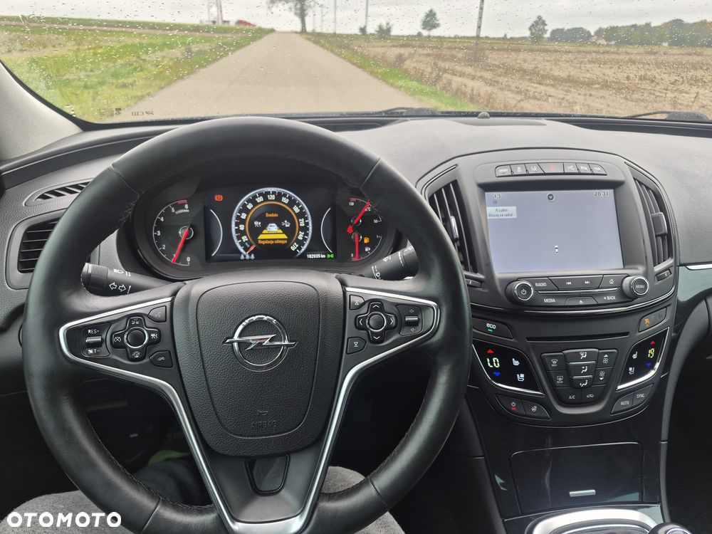 Opel Insignia - 14