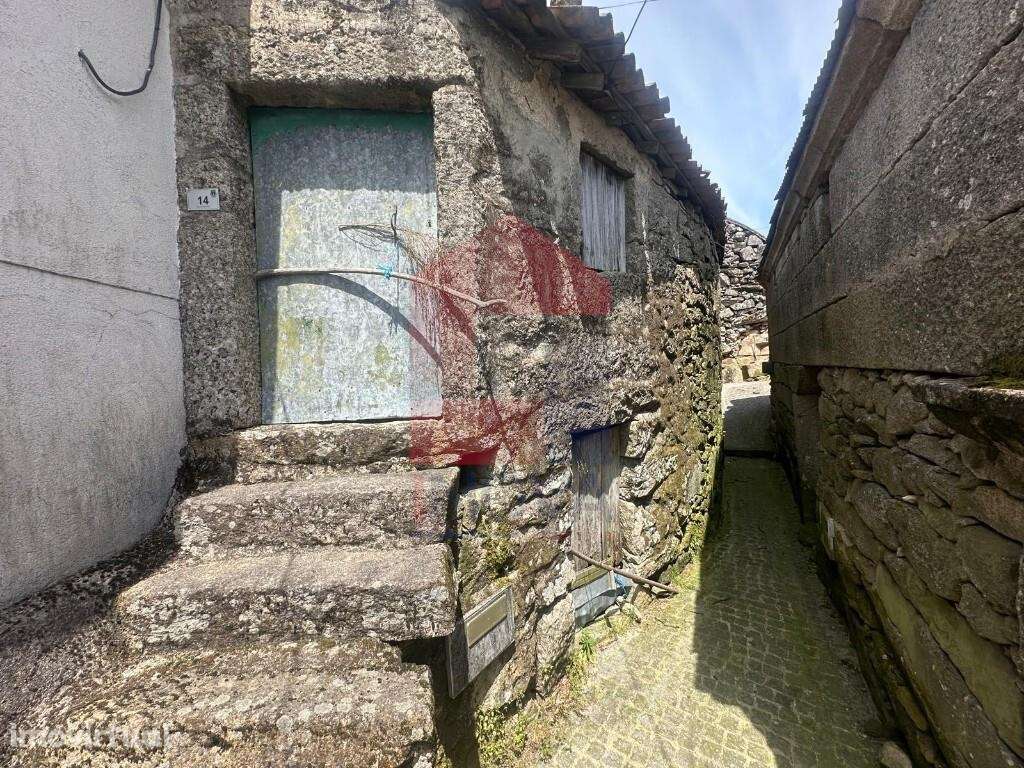 Moradia em Pedra, Ermida - Grande imagem: 2/22