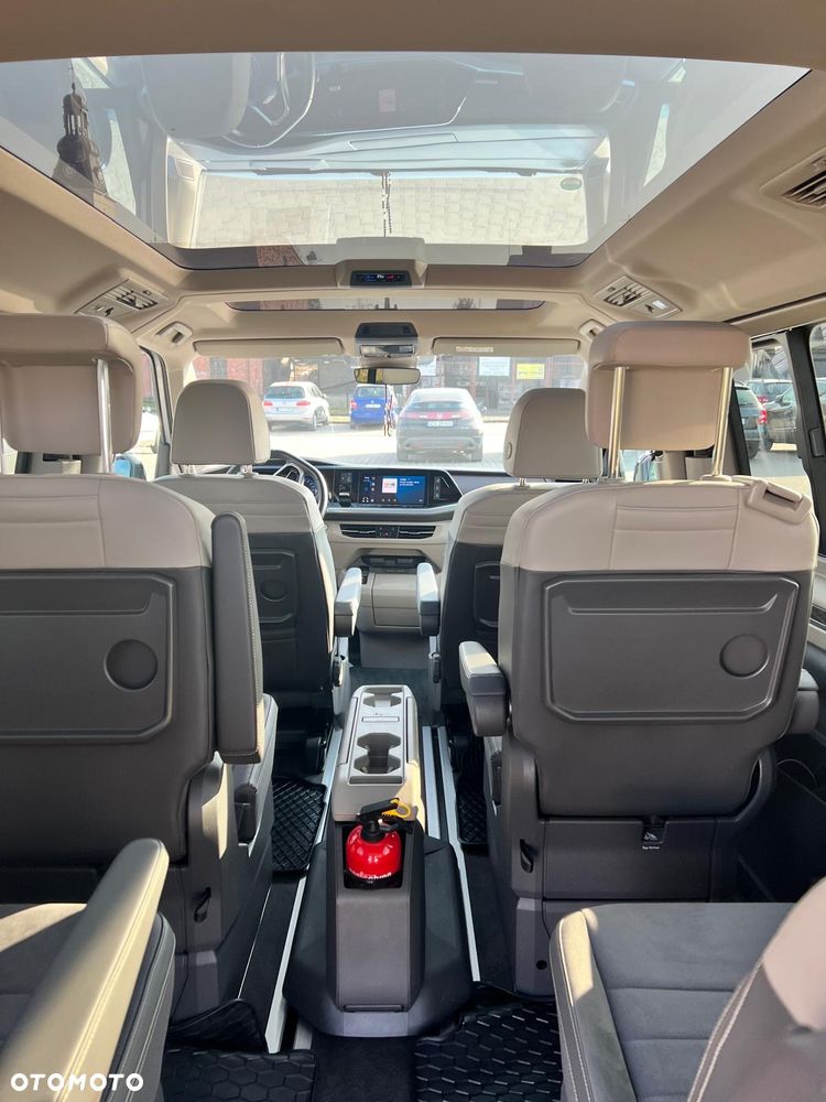 Volkswagen Multivan - 2