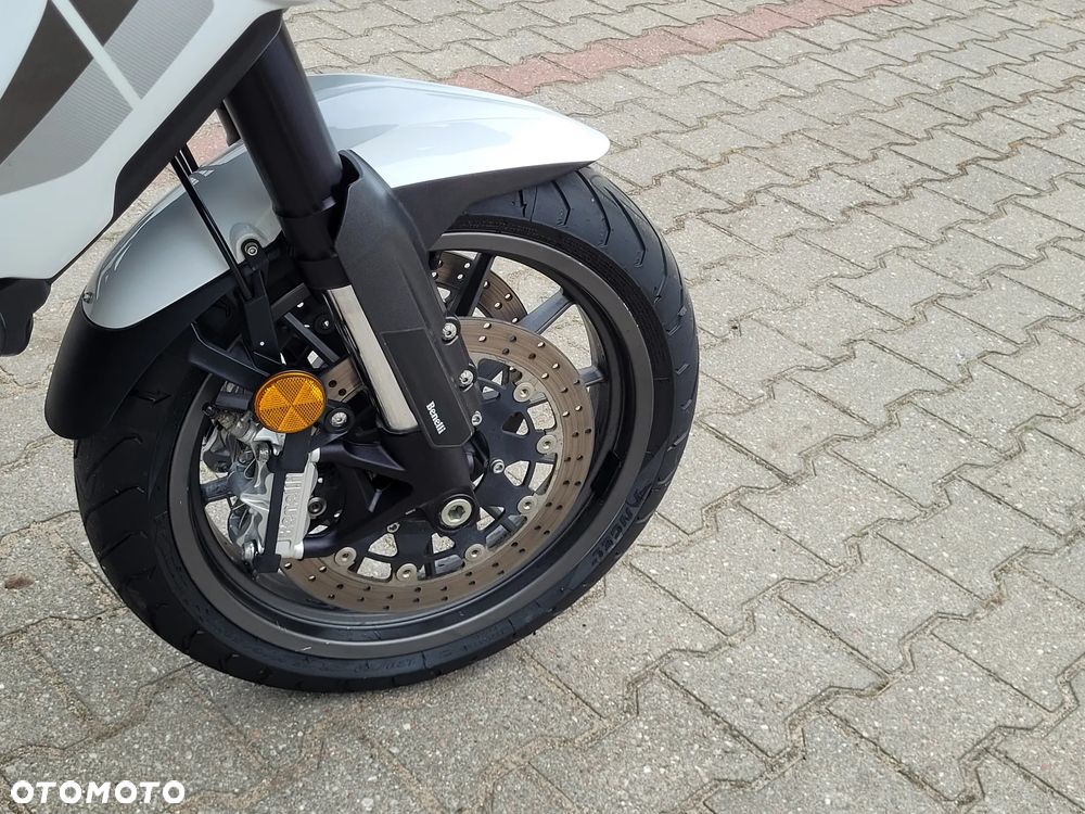 Benelli TRK 502 - 21