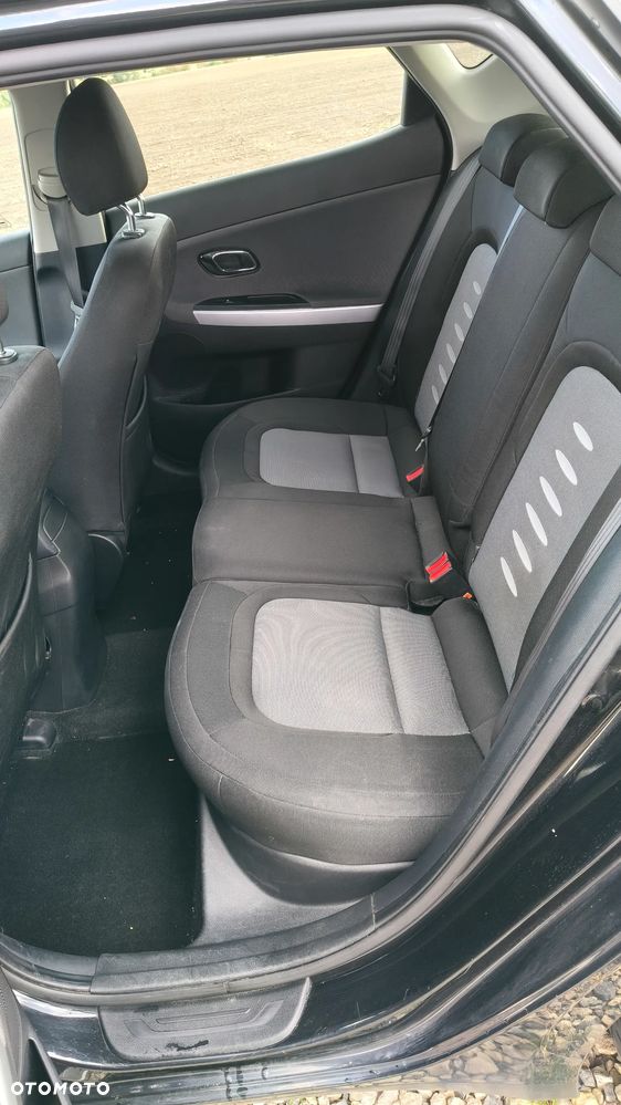Kia Ceed 1.6 GDI L - 19