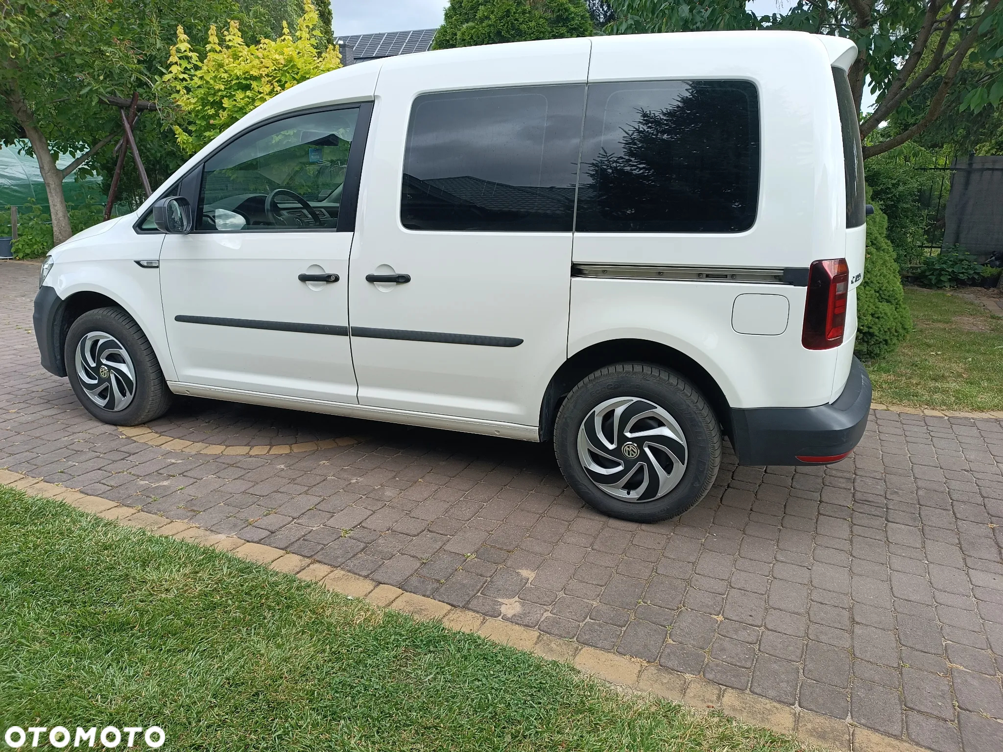 Volkswagen Caddy 2.0 TDI Comfortline - 2