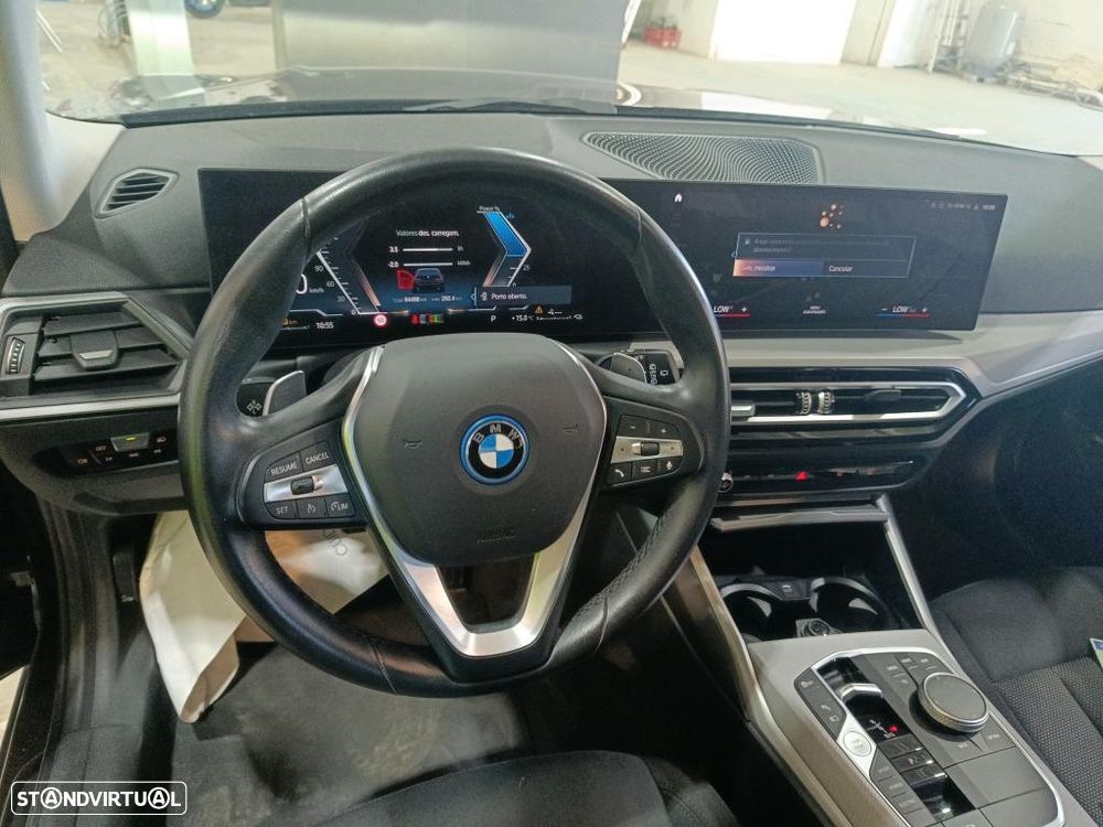 BMW 320 e Auto - 8