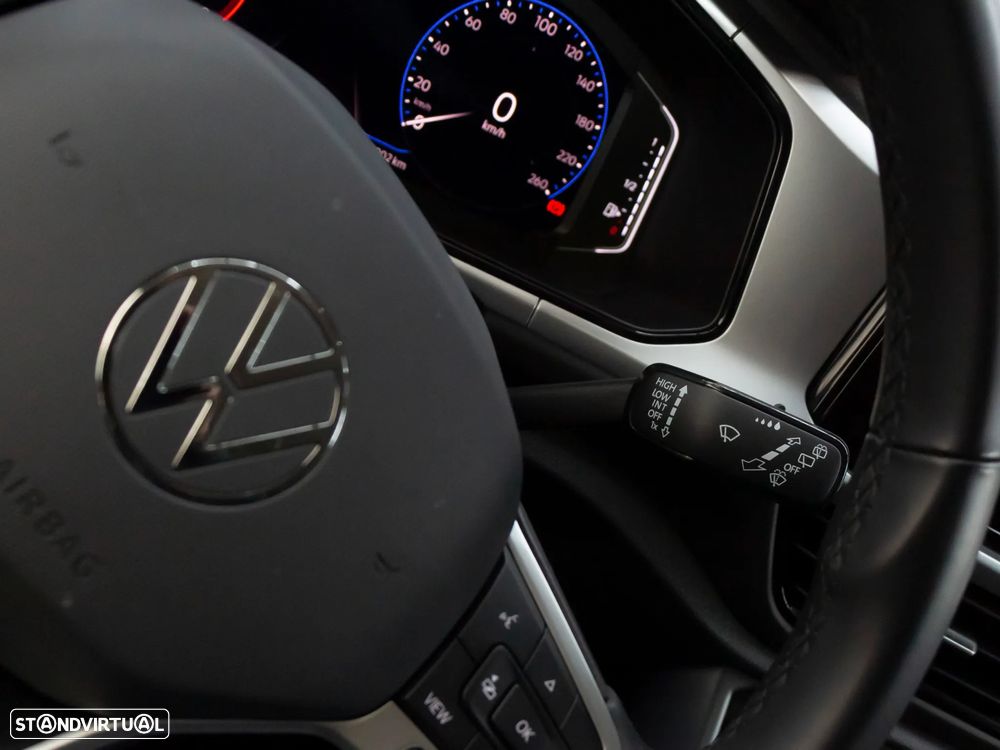 VW T-Roc 1.0 TSI Urban - 31