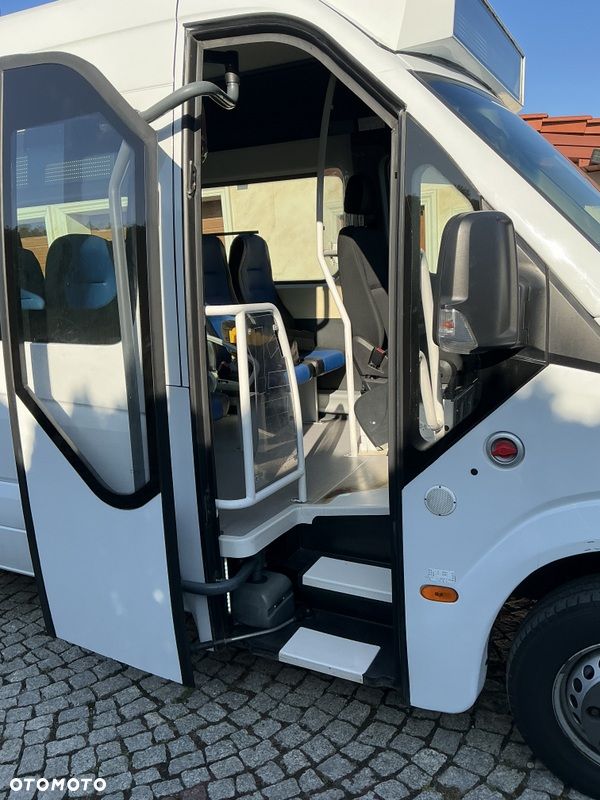 Mercedes-Benz SPRINTER 516 - 7