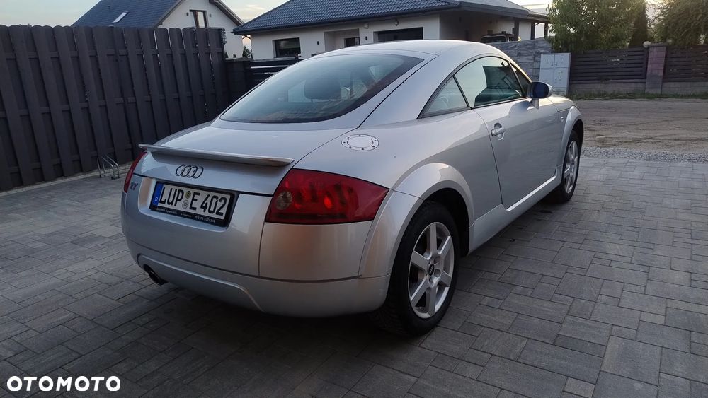 Audi TT Coupé 1.8T - 16