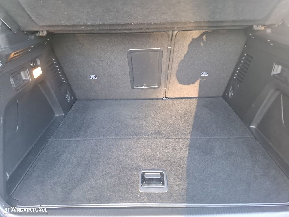 Peugeot 3008 1.6 Hybrid4 GT Pack e-EAT8 - 44