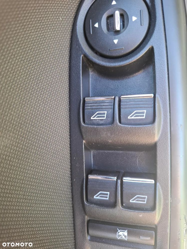 Ford Focus 1.0 EcoBoost Titanium - 13