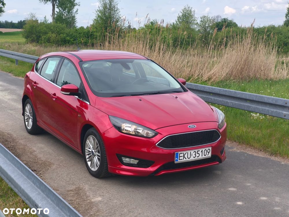 Ford Focus 1.5 EcoBlue Start-Stopp-System ST-LINE DESIGN - 8