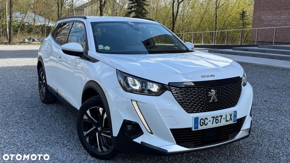 Peugeot 2008 1.5 BlueHDi Allure S&S EAT8 - 3