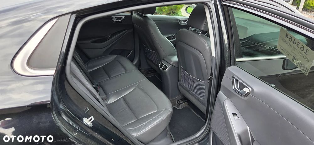 Hyundai IONIQ - 11