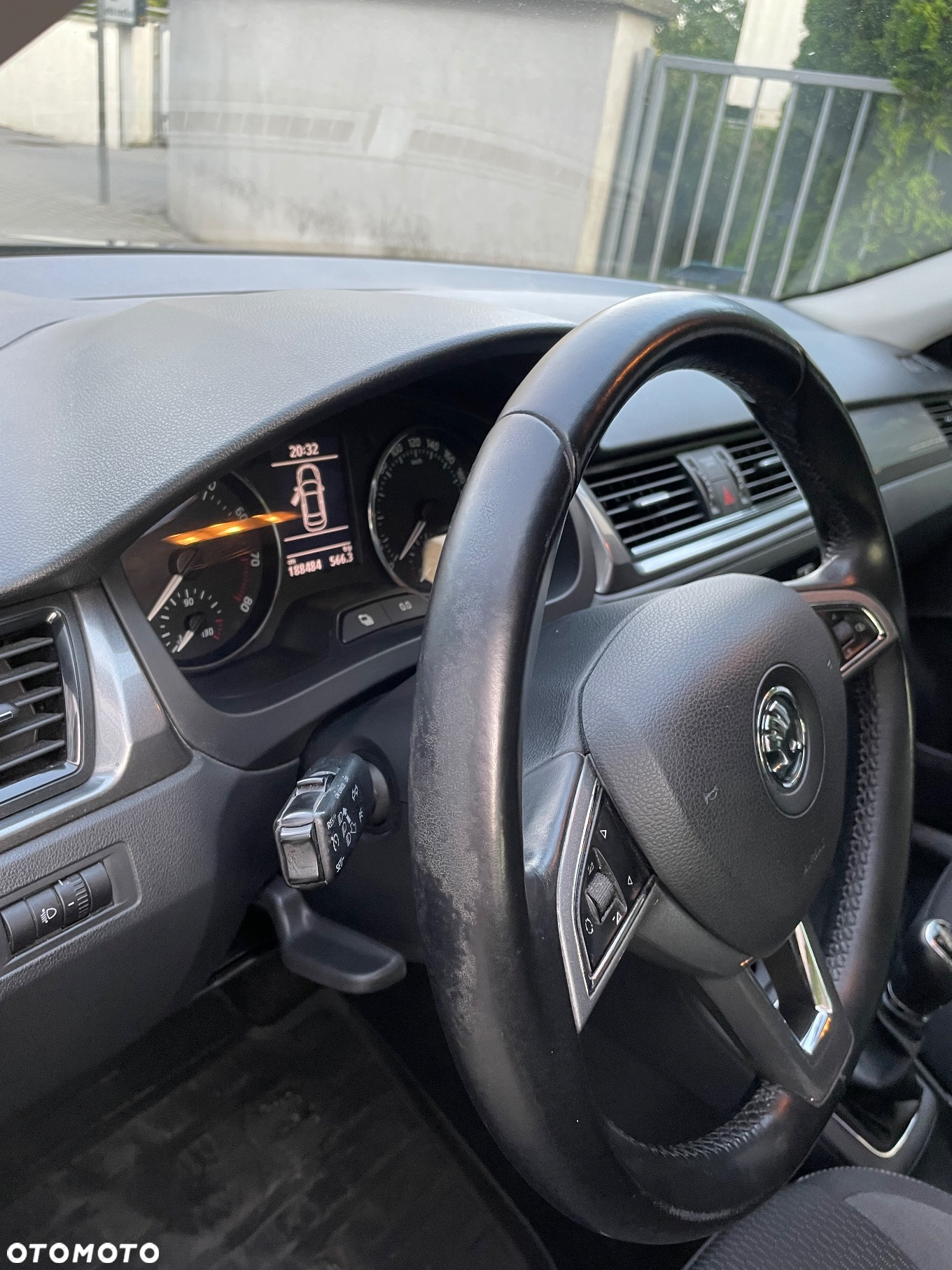 Skoda RAPID 1.2 TSI Ambition - 25